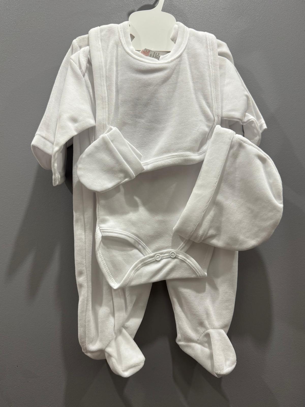 Ensemble bébé 5 pièces personnalisable – Broderie prénom